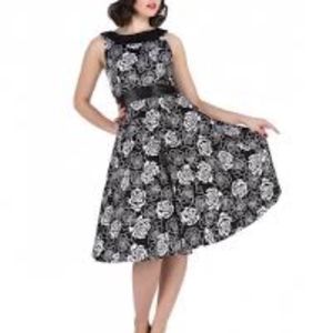 NEW Modcloth Black and White Floral Retro Dress